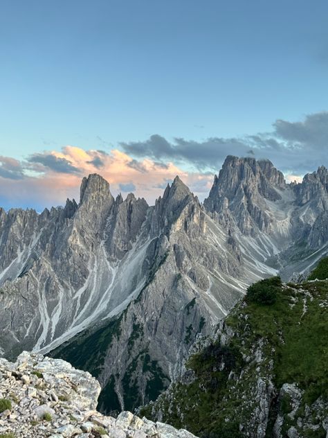 Dolomiti mountains of Northern Italy. Tre Cime di Lavaredo hike commonly referred to as Mordor from Lord of the Rings. Northern Italy Mountains, Cortina D'ampezzo, Northern Italy, Travel Inspo, South Of France, The Rings, Lord Of The Rings, Mother Nature, Places To Travel