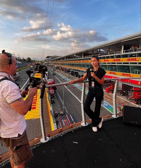 Sports Journalism Aesthetic F1, F1 Journalist Aesthetic, F1 Interview, Sports Broadcasting Aesthetic, Sports Reporter Aesthetic, F1 Reporter, News Reporter Aesthetic, Sport Journalist, Reporter Aesthetic