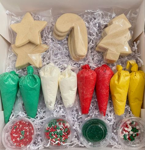 Christmas Cookie Kits Diy, Diy Christmas Cookie Kit, Christmas Diy Cookie Kit, Christmas Cookie Kits For Kids, Diy Christmas Cookie Decorating Kit, Christmas Cookie Boxes Diy, Cookie Decorating Kits Diy, Cookie Decorating Kits For Kids, Decorate Your Own Cookie Kit