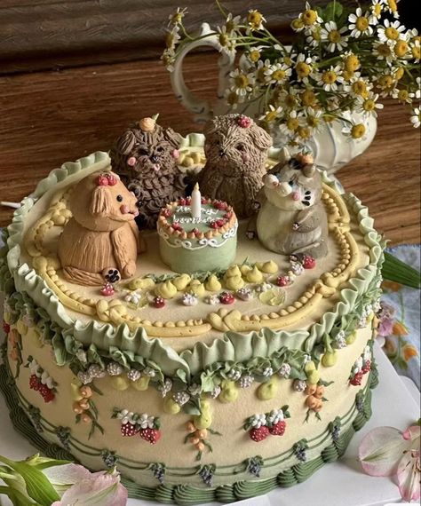 Cake Inspo Fondant, Cake Inspiration Birthday, Best Deserts Ever, Vintage Desserts, Tårta Design, Vintage Birthday Cakes, Cute Baking, Pretty Dessert, Creative Birthday Cakes