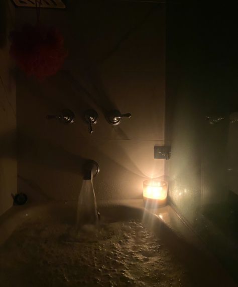 self care candel light bath clean girl aesthetic Self-care Aesthetic Dark, Night Self Care Aesthetic, Dark Bath Aesthetic, Taking Care Of Yourself Aesthetic Pictures, Self Care Aesthetic Dark, Self Care Aesthetic Pictures Dark, Dark Self Care Aesthetic, Bath Aesthetic Dark, Self Care Black Aesthetic