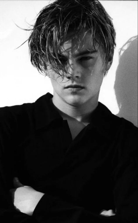 12 MOST HANDSOME MEN, 90’S EDITION - Fellow Streamer Glume Harry Potter, Leonardo Dicaprio 90s, Jack Dawson, Young Leonardo Dicaprio, Leo Dicaprio, The Perfect Guy, Most Handsome Men, Romeo And Juliet, Leonardo Dicaprio