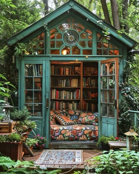 Garden Art Studio, Outdoor Reading Space, Outdoor Library, Outdoor Reading Nooks, Garden Homes, Garden Shed Ideas, Garden Library, Shed Ideas, Garden Nook