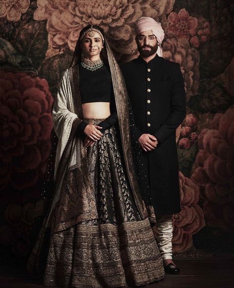 Sabyasachi Bridal, Sabyasachi Mukherjee, Desi Wedding Dresses, Indian Bridal Dress, Indian Bridal Wear, Ghagra Choli, Indian Bridal Outfits, Bridal Lehenga Choli, Indian Wedding Outfits