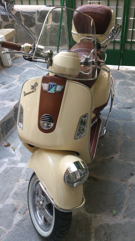 Modern Vespa : On the 6th day god created VESPA GTV Vespa With Sidecar, Vespa Racing, Vespa Special, Mod Vespa, 50cc Moped, Scooters Vespa, Vespa Gtv, Vespa Exclusive, Vespa Ape