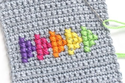 Cross Stitch On Crochet, Simple Scarf Crochet Pattern, Crochet Scarf Pattern Free, Textured Yarn, Cross Stitch Bookmarks, Crochet Cross, Single Crochet Stitch, Simple Cross Stitch, Scarf Crochet Pattern