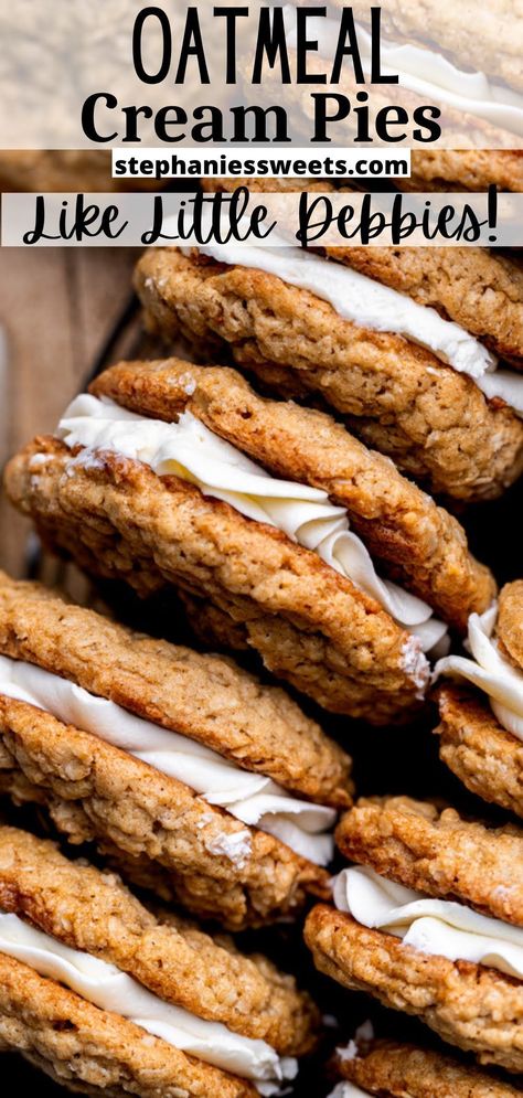 These oatmeal cream pies are just like the little debbies version! They are a cinnamon oatmeal cookies sandwiched with marshmallow fluff frosting. Fluff Frosting, Marshmallow Fluff Frosting, Cinnamon Oatmeal Cookies, Funnel Cakes, Oatmeal Cream Pies, Cream Pies, Whoopie Pie, Cinnamon Oatmeal, Oatmeal Cream