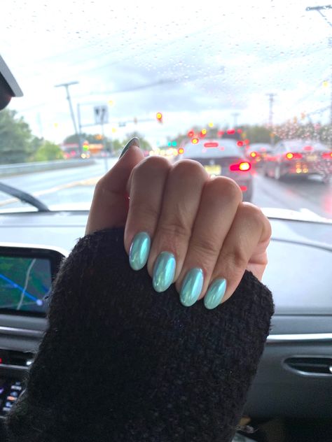 Aqua nails with chrome powder. Nail Design With Chrome Powder, Tiffany Chrome Nails, Chrome Dip Powder Nails Blue, Short Summer Chrome Nails, Teal Holographic Nails, Turquoise Blue Chrome Nails, Chrome Mint Green Nails, Seafoam Green Chrome Nails, Simple Crome Nails