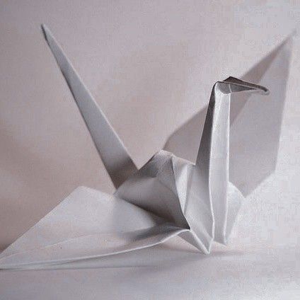 Paper Crane Illustration, Paper Crane Aesthetic, Paper Cranes Aesthetic, Rock Paper Scissors Book Aesthetic, Crane Aesthetic, Alice Feeney, Bird Shadow, Origami Swan, Object Drawing