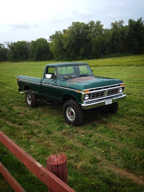 1977 F250 Highboy Trucks Chevy, Old Ford Trucks, Classic Ford Trucks, Auto Retro, Ford 4x4, Old Pickup, Truck Paint, Old Pickup Trucks, Classic Pickup Trucks