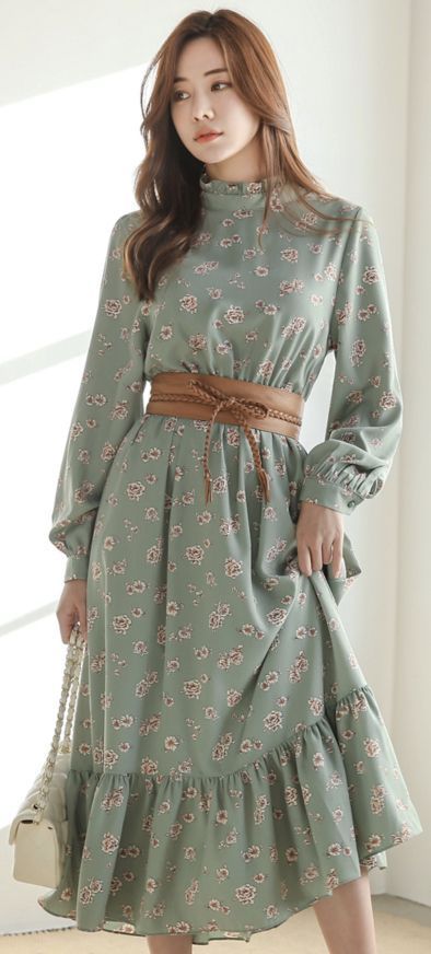 Outfit Ideas Korean Dress, Frill Maxi Dress, Outfit Ideas Korean, Romantic Maxi Dress, Romantic Floral Print, Dress Korean, Printed Halter Dress, Knitted Bodycon Dress, Frill Dress