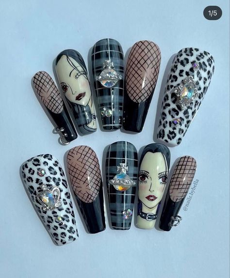 Goth Nail Salon, Nana Inspired Nails, Manga Nails, Anime Nails Art, Anime Inspired Nails, Nana Nails, Nails Pearl, Anime Nail, Anime Nana