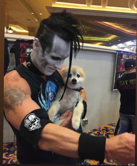 Doyle Wolfgang Von Frankenstein Misfits, Misfits Doyle, Misfits Aesthetic, The Misfits Band, Doyle Misfits, Misfits Wallpaper, Doyle Wolfgang Von Frankenstein, Glenn Danzig Misfits, Misfits Band