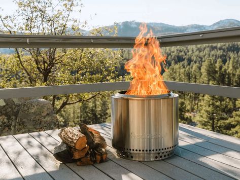 During this flash Solo Stove sale, get deals of up to 40% off a Solo Stove Bonfire fire pit, Ranger, Yukon, and accessories. Fire Pit Stand, Teak Table Outdoor, Smokeless Fire Pit, Solo Stove, Fire Pit Cooking, Tabletop Firepit, Cool Fire Pits, Pellet Grills, Portable Fire Pits