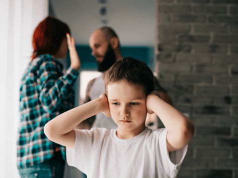 image of parents fighting in background Discipline Positive, Family Law Attorney, Divorced Parents, Narcissistic Parent, Parenting Classes, Parenting Videos, Family Problems, Purdue University, Foster Parenting