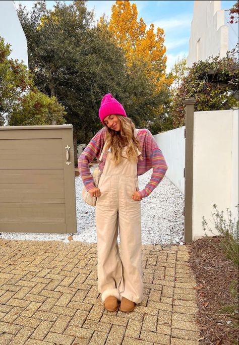 Sherpa Overalls Outfit, Cream Overalls Outfit Winter, Neon Winter Outfit, Neon Beanie Outfit, Cream Overalls Outfit Fall, Overalls Outfit Winter Aesthetic, Winter Overalls Outfit Sweaters, Styling Overalls Winter, Fleece Overalls Outfit