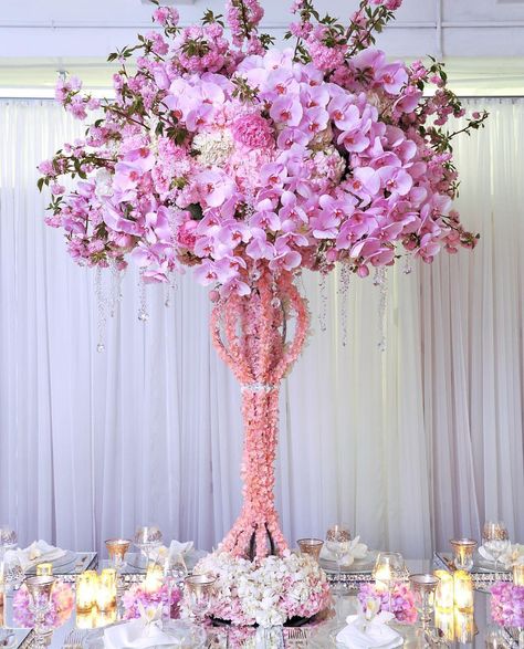 Preston Bailey, New York Preston Bailey, Very Interesting, Preston, Party Planning, Flower Decorations, Pretty In Pink, Glass Vase, Dream Wedding, Special Occasion