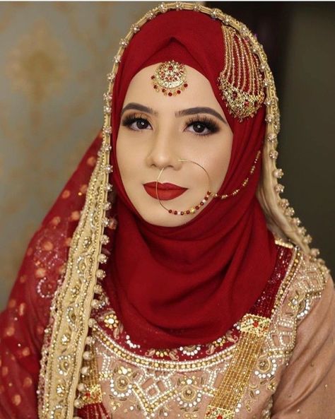 Hijab Dulhan, Bridal Hijab Styles Pakistani, Hijabi Dulhan, Bridal Dresses Ideas, Bridal Dresses 2022, Muslim Wedding Dress Hijab Bride, Hijabi Bride, Niqabi Bride, Hijab Brides