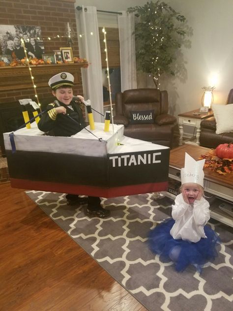 Titanic halloween costumes with ship and iceberg. Iceberg Costume Diy, Frozen Titanic Costume, Iceberg Costume, Titanic Halloween Costume Couple, Jack From Titanic Costume, Titanic Halloween Costume, Titanic Birthday Party For Kids, Rose Halloween Costume Titanic, Titanic Birthday