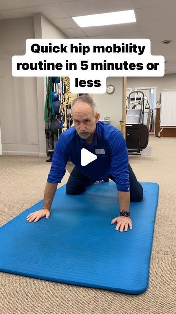 Outside Hip Stretches, Loosen Hip Flexors, Tight Hips Exercises, Stretching Hips, Stiff Hips, Stretch Hip Flexors, Hip Stretch, Multifidus Exercises, Hip Mobility Stretches