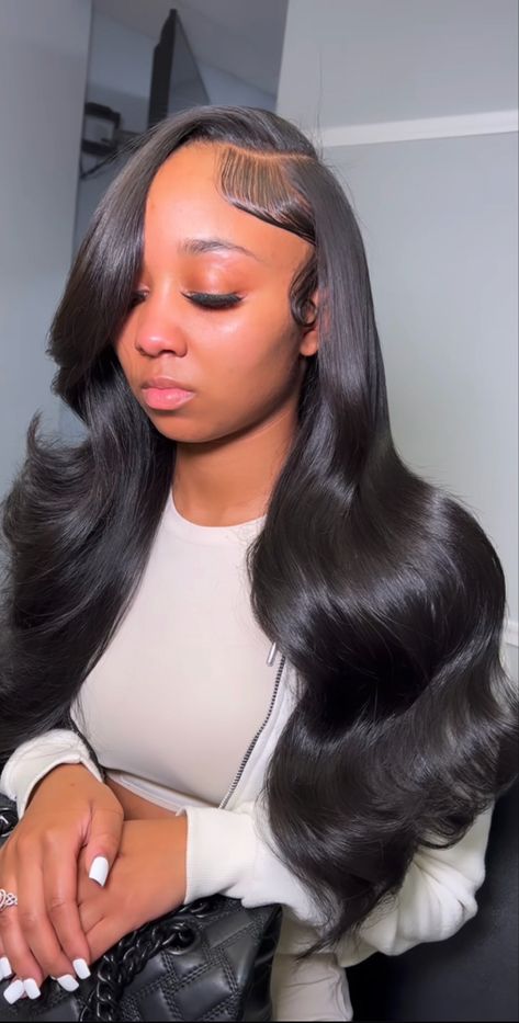 Side Part With Curls Black Women, Side Part Body Wave Sew In, Loose Wave Side Part, Sew In Hairstyles With Closure, Traditional Sew In, Side Part Sew In, Sleek Ponytail Hairstyles, Sew In Hairstyles, Instagram Hairstyles