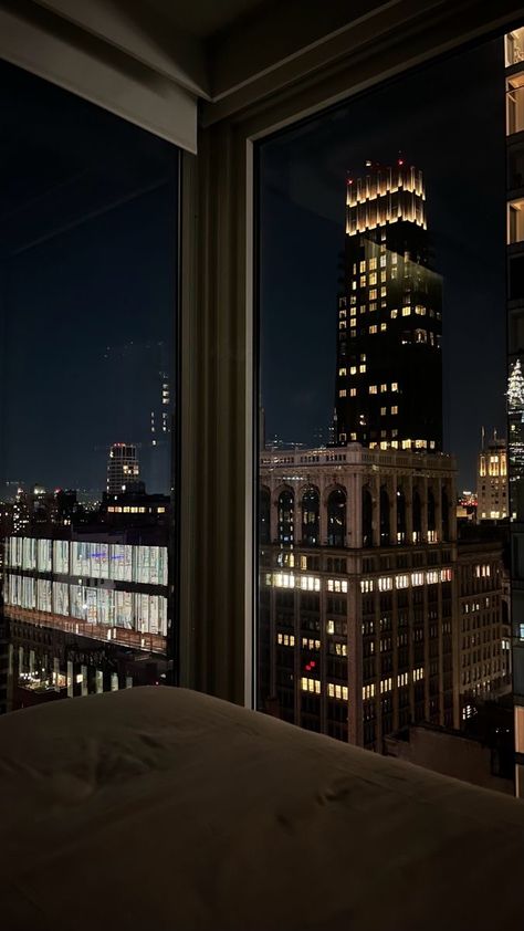 Apartamento New York, City View Night, The City At Night, City View Apartment, New York Wallpaper, Apartment View, New York Night, City At Night, Night Scenery