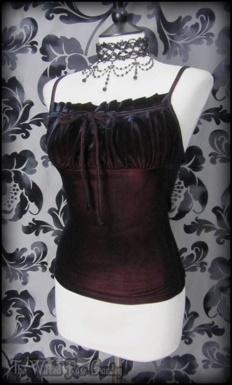 Alt Tops, Corset Fits, Wilted Rose, Goth Tops, Gothic Tops, Gothic Corset, Underbust Corset, Goth Outfits, Alternative Outfits