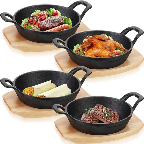 Lodge cast iron skillet