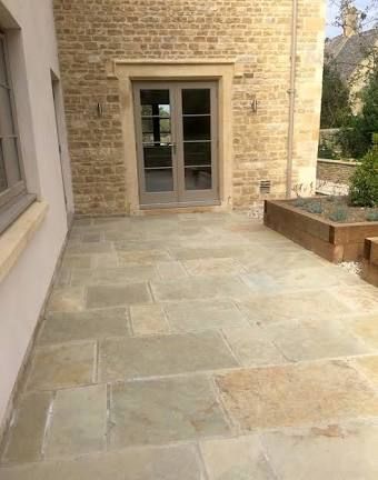 Limestone Patio, Slate Floor, Limestone Paving, Travertine Tiles, Patio Layout, Outdoor Paving, Concrete Patios, Patio Pavers, Patio Slabs