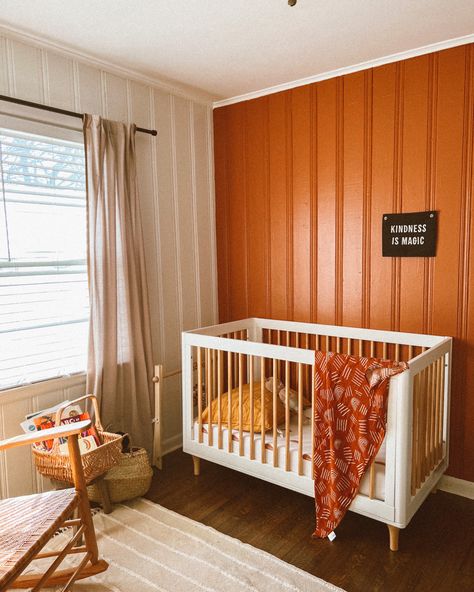 Nursery Ideas Burnt Orange, Boho Rust Nursery, Rust Baby Bedding, Orange Wall Nursery, Rust Accent Wall Nursery, Rustic Orange Nursery, Gender Neutral Nursery Terracotta, Orange Gender Neutral Nursery, Rust Rainbow Nursery