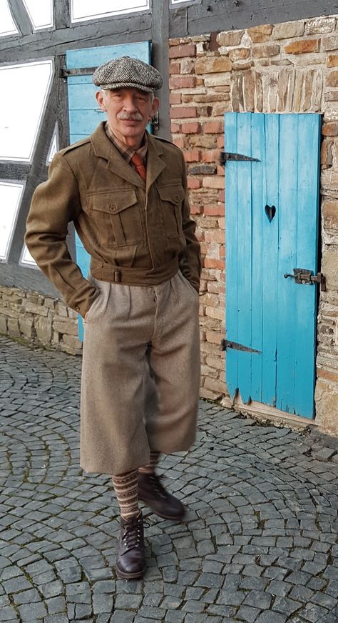 Pants Tucked Into Socks, 40s Fashion Mens, 1890s Fashion Male, 40s Men Fashion, 1890s Mens Fashion, 40s Mens Fashion, Old Man Clothes, Old Man Outfit, Ww2 Fashion