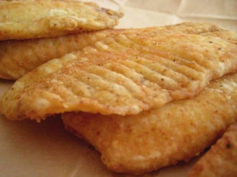 Deep fried tilapia. Make GF by using all purpose GF flour and cornstarch instead of regular flour. Deep Fried Fish Batter, Fried Fish Batter, Fried Fish Tacos, Fish Batter, Fish Batter Recipe, Deep Fried Fish, Fried Tilapia, Deep Fried Recipes, Tilapia Fish Recipes