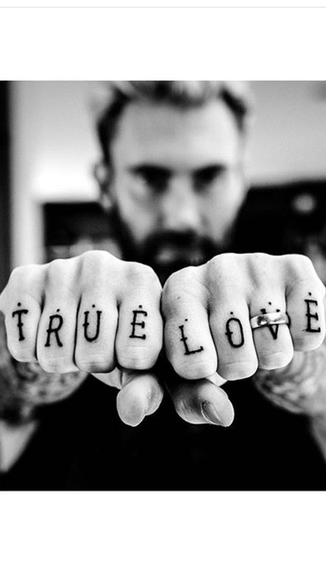 Awesome Finger Letter Tattoos, Adam Levine Tattoos, Fingers Tattoo, Love Finger Tattoo, True Love Tattoo, Petit Tattoo, Knuckle Tattoos, Hand And Finger Tattoos, Hand Tats