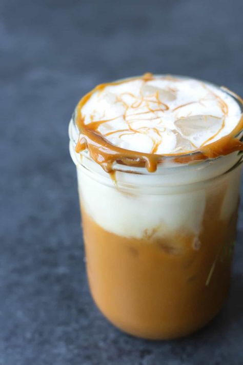 Cookie Butter Iced Coffee with Vanilla Oatmilk Cold Foam Butter Coffee Recipe, Watermelon Sticks, Almond Milk Coffee, Iced Cappuccino, Speciality Coffee Shop, Coffee Treats, Butter Coffee, Cold Foam, Cinnamon Coffee