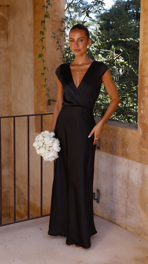 Bridesmaid Dresses - Billy J – Page 7 Party Long Dress, Black Dress Prom, Evening Dresses With Sleeves, Fishtail Skirt, Fishtail Dress, Dress Sleeve Styles, Sleeves Clothing, Hip Dress, Womens Black Dress