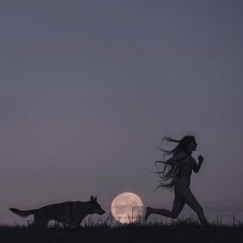 Wolf Running, Werewolf Aesthetic, Magic Potions, Write Poetry, Forest Drawing, Wolves And Women, Dances With Wolves, Moon Dance, Into The Forest