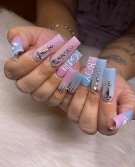 Gender Reveal Acrylic Nails Ideas, General Reveal Nails, Gender Reveal Nail Ideas Acrylic, Gender Revel Nail Ideas, Cute Gender Reveal Nails, Gender Reveal Ideas Nails, Blue Gender Reveal Nails, Pregnancy Announcement Nails, Gender Reveal Acrylic Nails