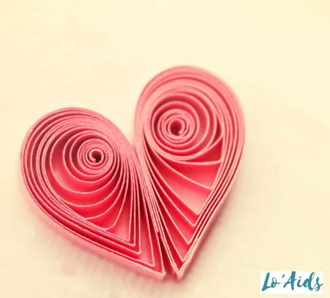 15 Easy Valentine Crafts For Seniors That Are Fun To Make! Craft For Seniors, Valentine Paper Crafts, Easy Valentine Crafts, Valentine's Day Crafts For Kids, Valentines Day Funny, Valentine Activities, Valentine Crafts For Kids, Paper Bouquet, Crafts For Seniors