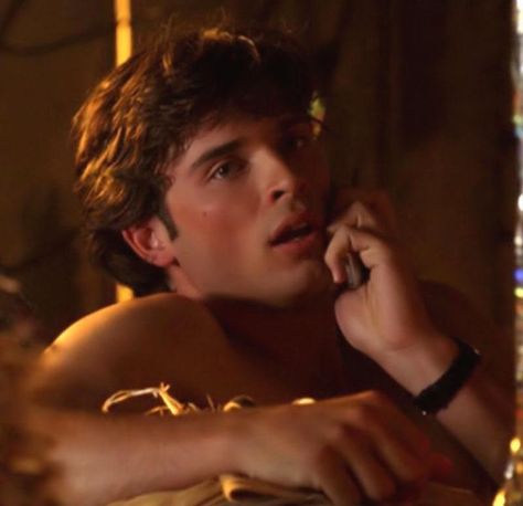 Tom Welling Physique, Young Tom Welling, Tom Welling Now, Tom Welling Shirtless, Tom Welling Shirtless Smallville, Tom Welling Clark Kent, Tom Welling Photoshoot, Tom Welling Modeling, Tom Welling 2022