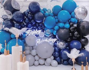 Blue Balloon Decorations, Blue Balloon Wall, Navy Blue Balloon Garland, Blue Balloon Garland, Blue Party Decorations, Balloon Creations, Black And Gold Balloons, Blue Birthday Parties, Daisy Party