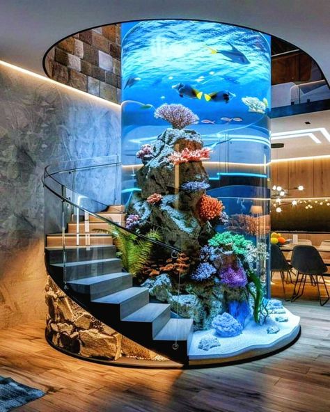 House With Aquarium, Aquarium Staircase, Aquriam Ideas Home, Aquarium In House, Luxury Aquarium, Aquarium Design Fish Tanks, Home Aquarium Ideas, Aquarium Bed, House Aquarium