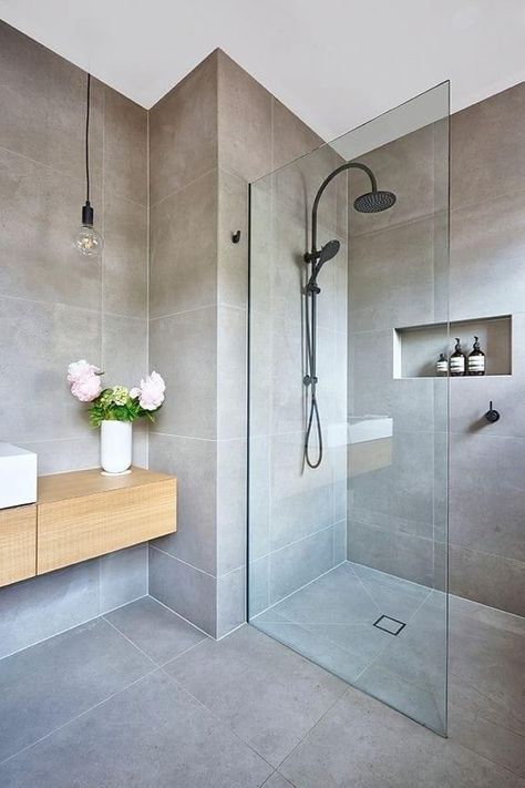 Shower Panel Ideas Bathroom, Drømme Bad, Design Interior Baie, Open Showers, Bad Inspiration, Small Bathroom Makeover, Bathroom Remodel Shower, Bathroom Remodel Designs, Decor Baie