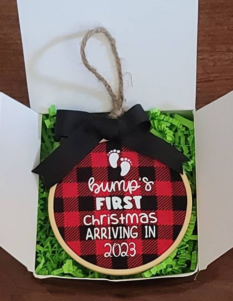 Baby Announcement Christmas, Pregnancy Announcement Ornament, Bumps First Christmas, Grandma Christmas Ornament, Floating Ornaments, Fabric Ornament, Parents Christmas, Christmas Pregnancy Announcement, Christmas Pregnancy