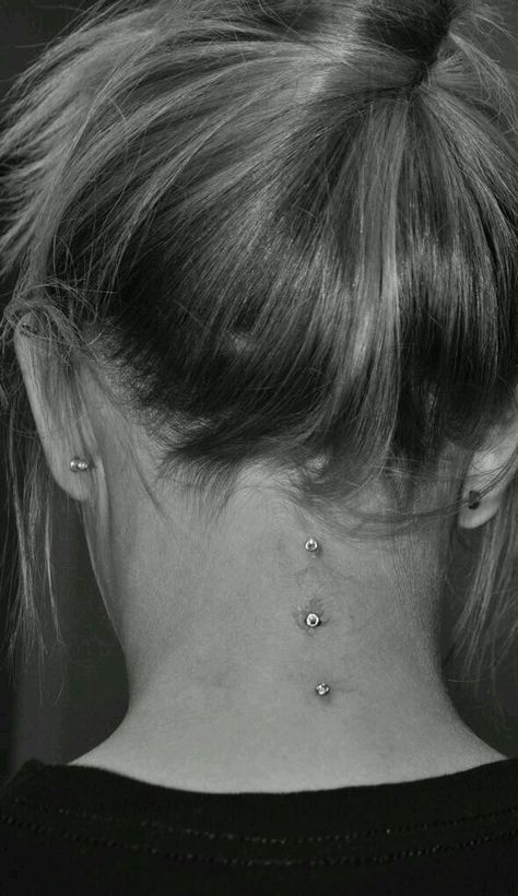 .. Piercing On Neck, Nape Piercing Dermal, Back Neck Piercing, Back Of Neck Piercing, Back Of Neck Tattoos, Tattoo Back Of Neck, Nape Piercing, Neck Piercing, Tattoo Back