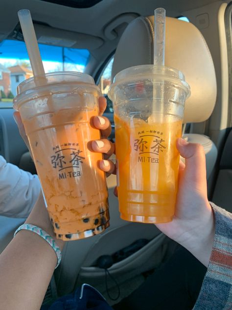 Boba Thai Tea, Orange Boba Tea, Thai Tea Boba, Thai Milk Tea Boba Aesthetic, Pretty Boba Drinks, Tealive Bubble Tea Aesthetic, Asthetic Drinks Boba, Thai Iced Tea, Big Snacks