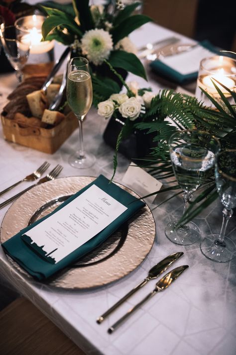 Emerald Green Place Setting, Green And Gold Place Setting, Dark Green Table Setting, Green And Gold Table Setting, Gold Wedding Table Setting, Wedding Dark Green, White Wedding Table Setting, Wedding Plate Setting, Green Table Settings