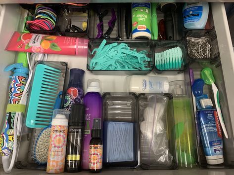 Classroom Period Station, Hygiene Organization, Back To School Hygiene Kit, Classroom Toothbrush Storage, Classroom Hygiene Station, Classroom Sanitation Station, Work Hygiene Kit, Self Care Station, Work Office Ideas