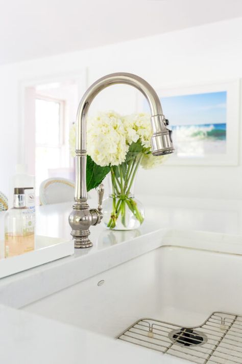 Farmhouse apron sink