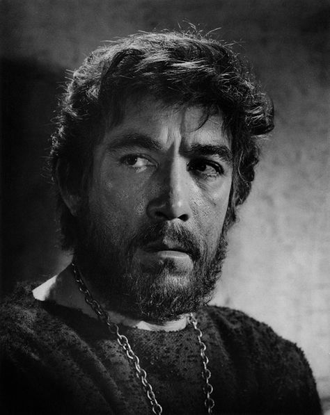 Anthony Quinn - Barabbas (1961) Obsessive Behavior, Anthony Quinn, Hollywood Cinema, Christian Movies, Best Supporting Actor, Hollywood Icons, Cinema Movies, Actors Images, Character Actor