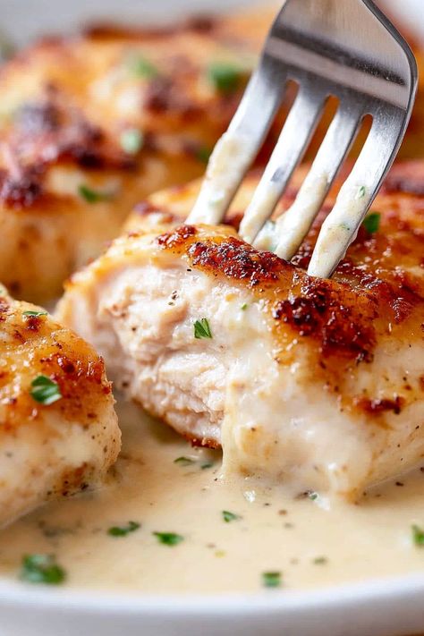 Creamy Chicken Breast with Cream Sauce Baked Chicken In Cream Sauce, Chicken In Creamy Sauce, Chicken Breast Heavy Cream Recipes, Chicken Cream Sauce Recipes, Chicken And Cream Sauce, Chicken In Cream Sauce Recipes, Stuffing Stuffed Chicken Breast, Chicken Cream Sauce, Chicken With Cream Sauce